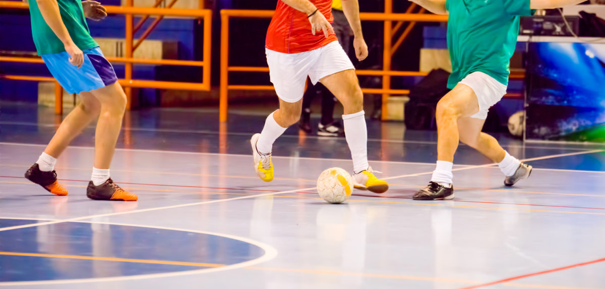 Futsal (ou Futebol de salão): benefícios, história e regras - Minha Vida