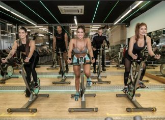 O treino cardio é uma ótima opção de atividade física para quem quer cuidar melhor da saúde este ano. Se você leva uma vida sedentária ou pratica pouca atividade física, vai perceber muitos benefícios na sua vida, por exemplo, diminuição dos níveis de estresse.