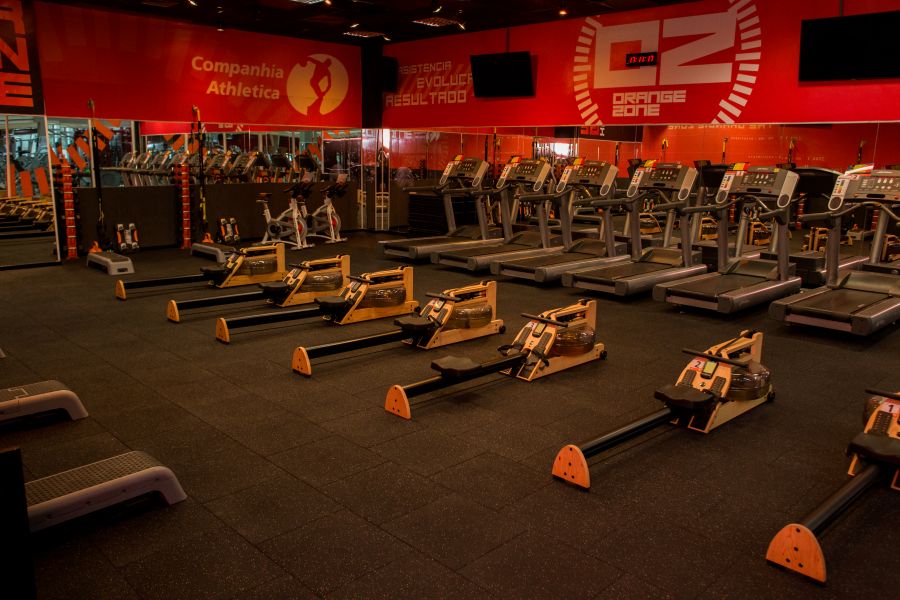 Estrutura da academia de ginástica da Cia Athletica Equipamentos da Sala Orange Zone da Cia Curitiba