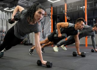 As academias de São Paulo da Cia Athletica contam com um sistema de prescrição de treinos no qual o aluno passa por exames de saúde, avaliações em balança de Bioimpedância e conversas com os profissionais com foco total nos objetivos.